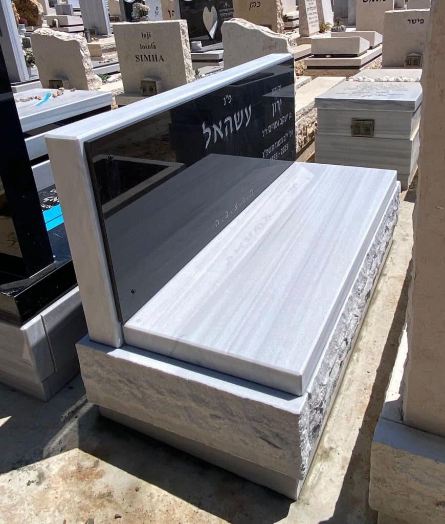 מצבות בצפון